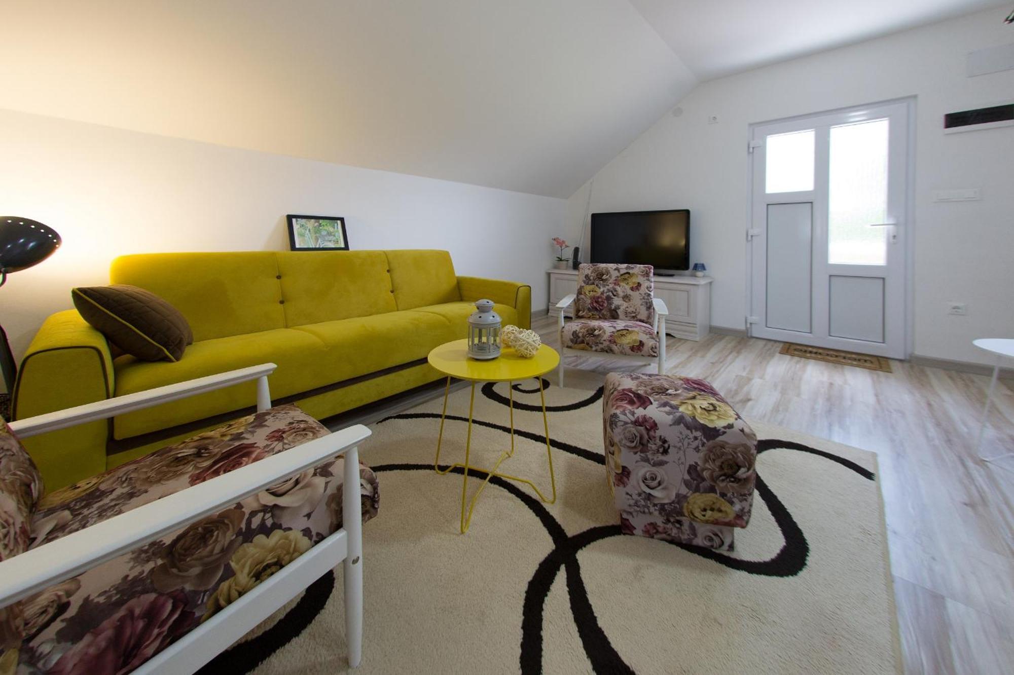 Apartment Kalimero Otočac Exteriér fotografie